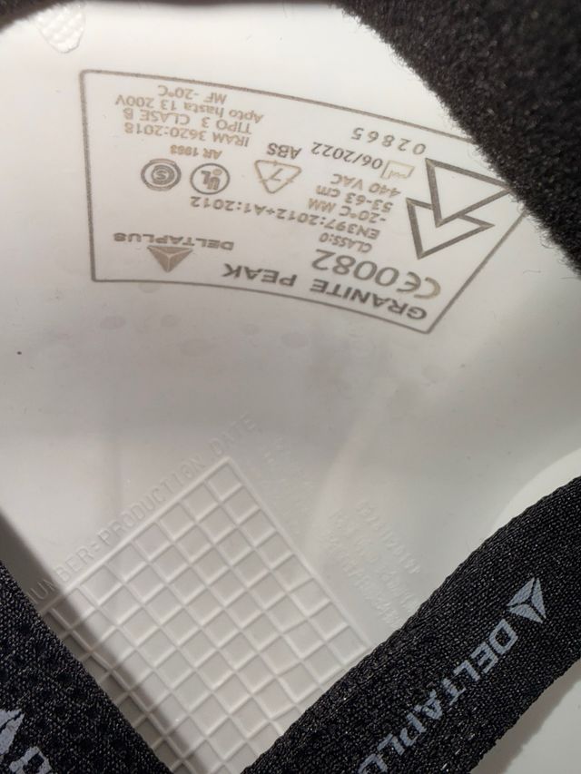 2 Cascos de Seguridad Blancos