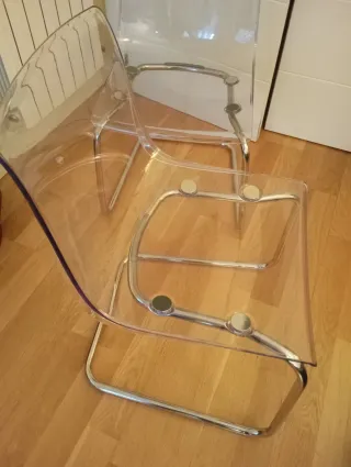 Sillas acrílicas transparentes Ikea.2 unidades
