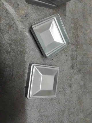 Tapa cumbrera para poste de madera 5x5