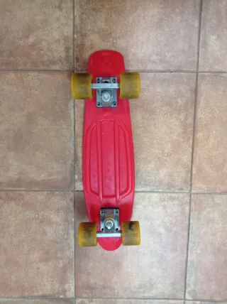 Monopatín Rojo XDYE