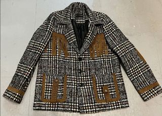 Chaqueta cuadros flecos antelina remaches