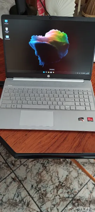 Portátil HP 15s Ryzen 5-5500U 16GB RAM 512GB SSD