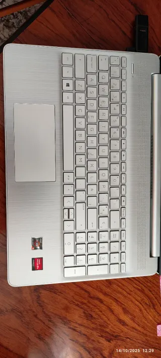 Portátil HP 15s Ryzen 5-5500U 16GB RAM 512GB SSD