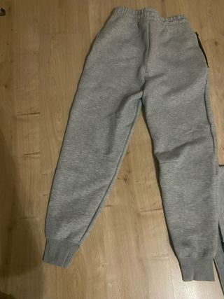 Conjunto Nike Tech Fleece Mujer Talla XS Gris