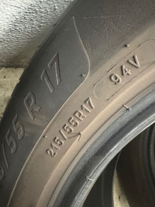 Michelin 215/55 R17 94V Neumáticos