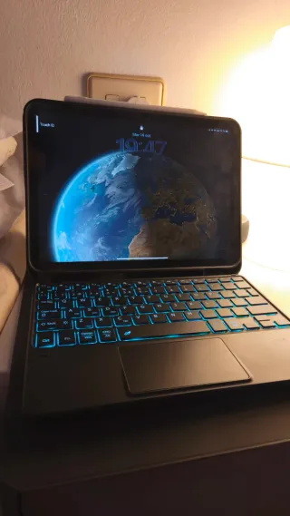 iPad 11 2025