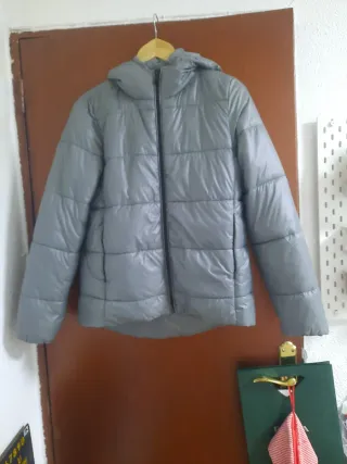 Plumas gris mujer