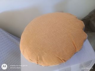 Cuscino rotondo decorativo cuori