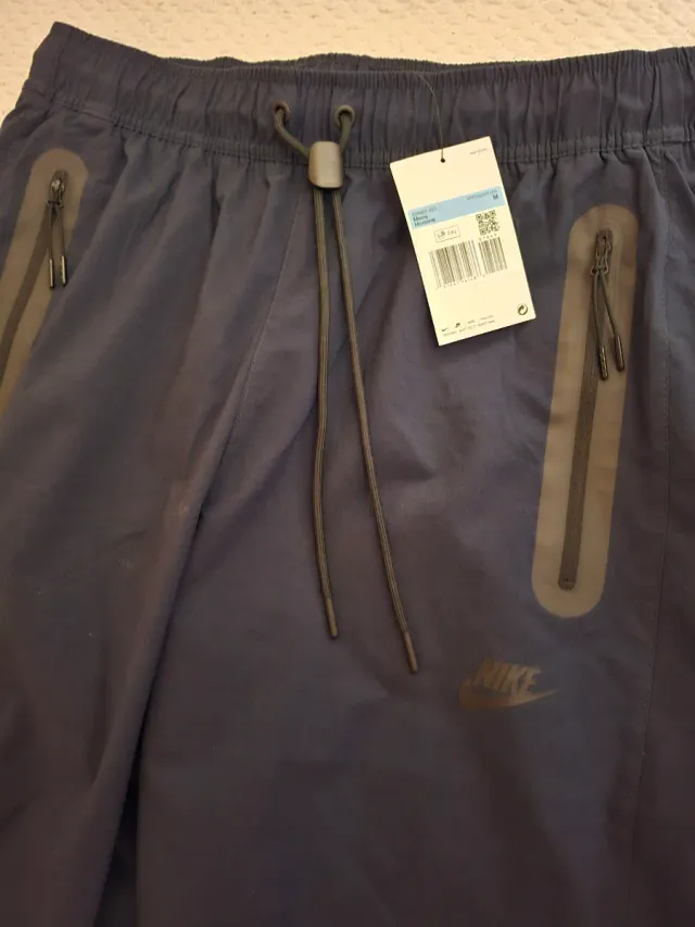 Jogger Nike Tech Talla M