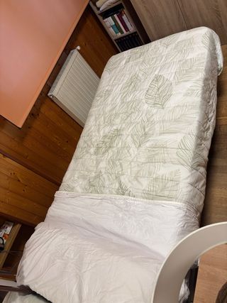 Cama tarima y colchón