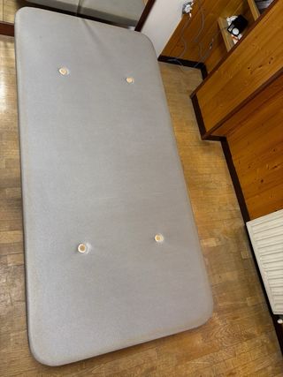 Cama tarima y colchón