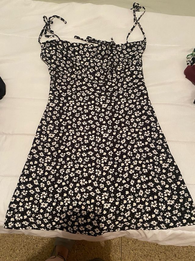 Lote de vestidos de verano.