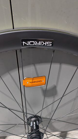 Ruote in carbonio Forza Skiron