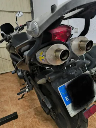 Yamaha FZ6 S2 2008 con extras