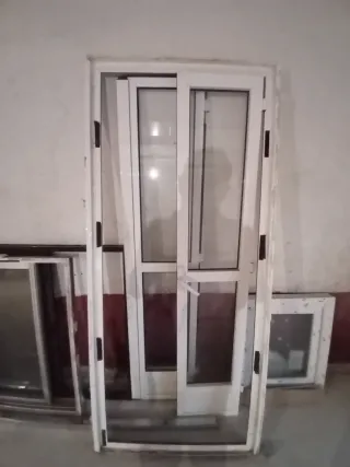 Puerta aluminio terraza de 2 hojas 