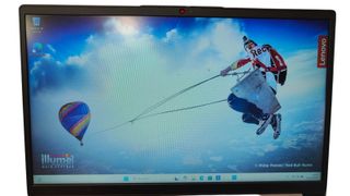 PC PORTATIL LENOVO 16" AMD 3020E 8GBRAM 250GB SSD WINS 11 + CARGADOR