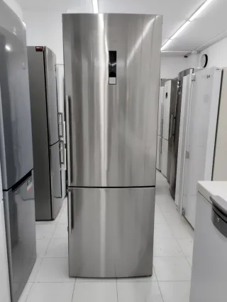 Nevera Siemens altura 2mtr ancho 70con garantía 