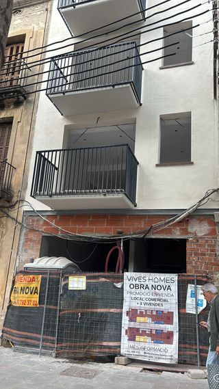 Autónomo montador aluminio con furgoneta