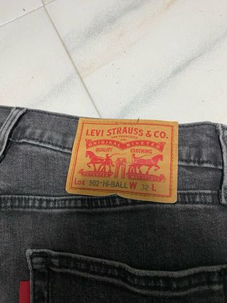 Pantalones vaqueros Levi's grises