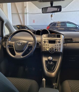 Toyota Verso 2009