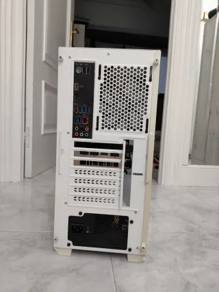 Ordenador Nfortec Blanco + Pantalla