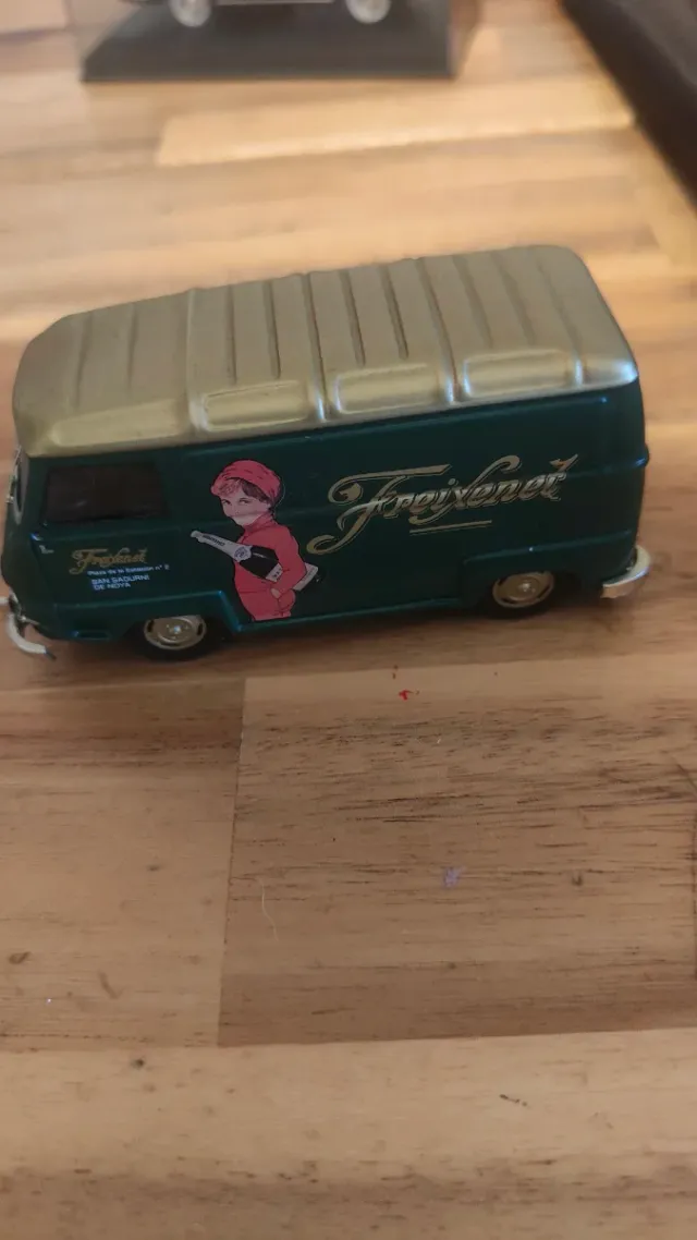 Renault Estafette 1/43 Freixenet