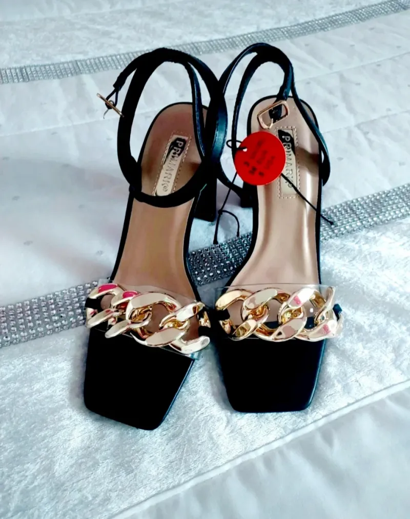 Zapatos de boda gitana de segunda mano por 15 EUR en Cuenca en - Main Image