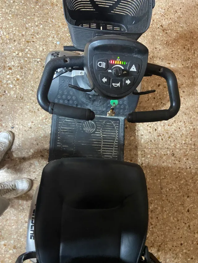 Scooter eléctrica para minusválidos