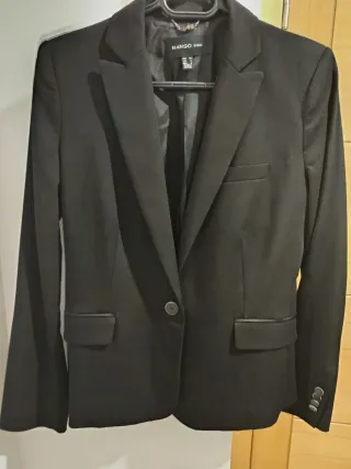 Americana negra Mango Talla M