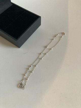 Tobillera bolitas plata