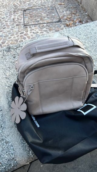 Bolso de mujer beige