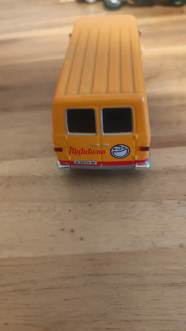 Mercedes Benz Matutano 1/43