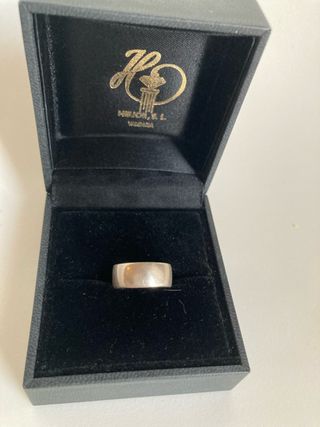 Anillo de plata