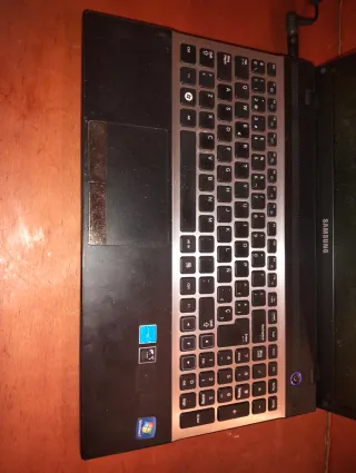 Portátil Samsung Plata y Negro