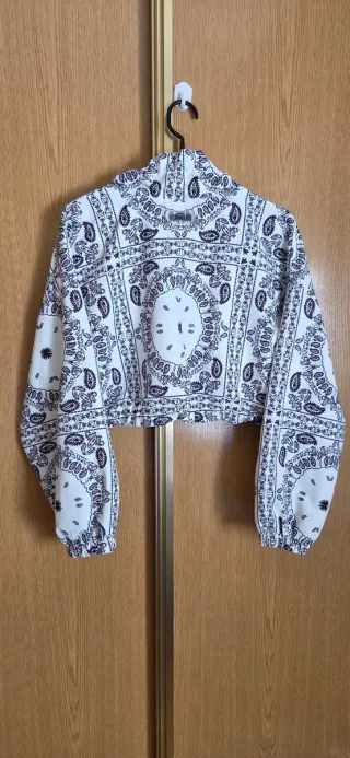 Chaqueta Bershka Talla S Estampada