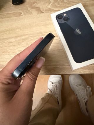 iPhone 13 Mezzanotte