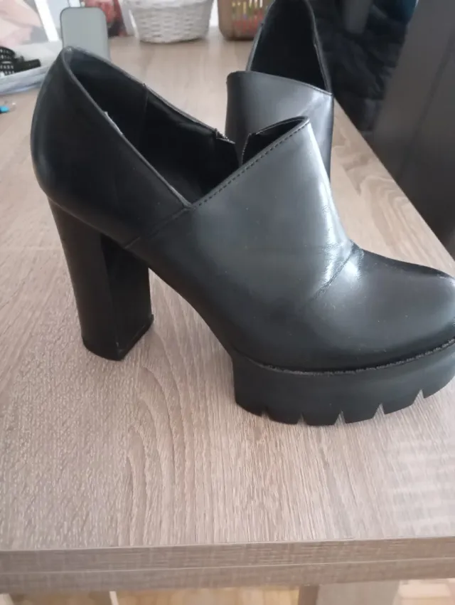 Zapatos tacón plataforma negros