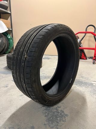 Neumático Michelin Pilot Sport 4 215/40R17 87Y
