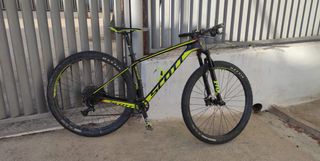 Bicicletta in carbonio Scott Scale 930 taglia M