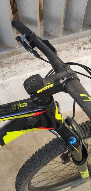 Bicicletta in carbonio Scott Scale 930 taglia M