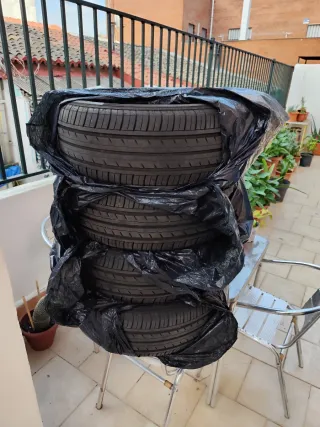 Ruedas Yokohama 215/60R16 95H