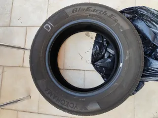 Ruedas Yokohama 215/60R16 95H