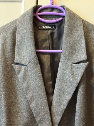 Chaqueta gris Lefties