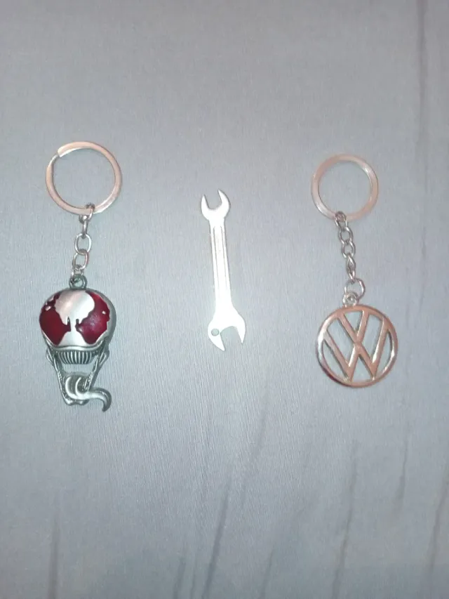 Llaveros: Logo VW, Llave Inglesa, Globo