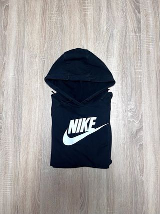 Sudadera Nike con Capucha y Logo Swoosh