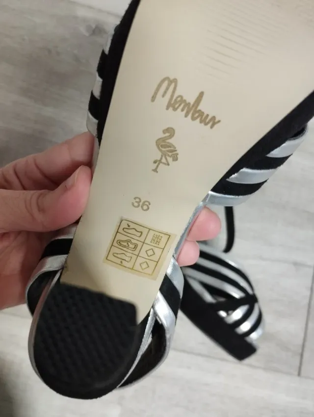 Sandalias MENBUR Plataforma T36