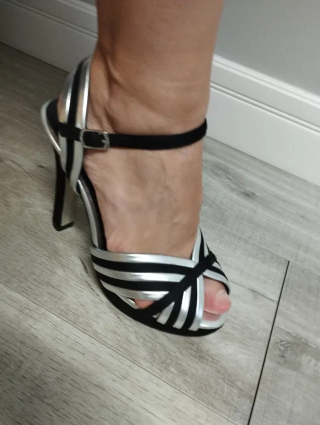 Sandalias MENBUR Plataforma T36