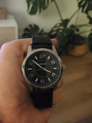 Reloj Mark Madox Negro y Plateado