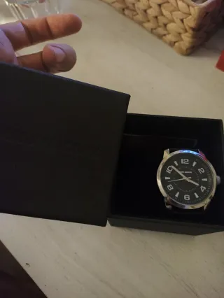 Reloj Mark Madox Negro y Plateado