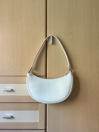 Bolso media luna blanco Pull&Bear